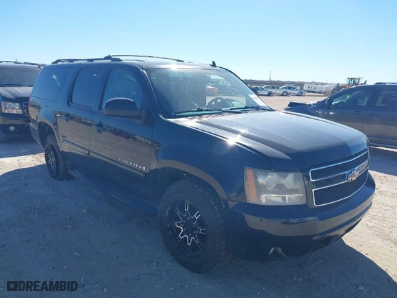 2008 Chevrolet Suburban LT w/3LT with VIN 3GNFC16088G207846, listed as a IAAI auction lot 41483605 with 184,709 mi miles. Bid and sale history available at carsss.com. Image 1.