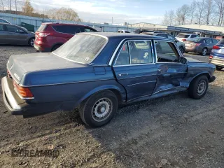 1983 Mercedes-Benz 300 300D-T with VIN WDBAB33A6DB024042, listed as a Copart auction lot 79846584 with 162,503 mi miles and Salvage Title. Bid and sale history available at carsss.com. Image 3.