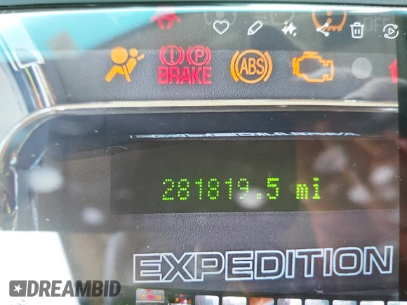 2008 Ford Expedition SSV с VIN 1FMFU15528LA43415, выставлен на аукционе IAAI как лот 42372235 с пробегом 281 819 миль миль и . История ставок и продаж доступна на DreamBid. Изображение 7.