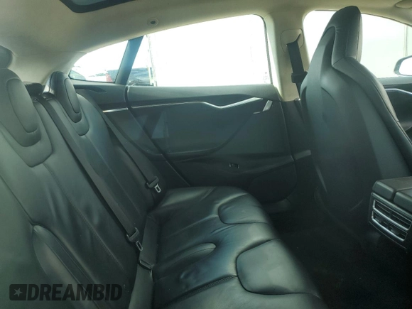 2013 Tesla Model S с VIN 5YJSA1CG6DFP21533, выставлен на аукционе Copart как лот 60850815 с пробегом 24 220 миль миль и На запчасти • Non repairable. История ставок и продаж доступна на DreamBid. Изображение 10.