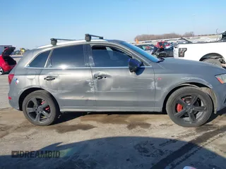 2014 Audi Q5 Premium Plus z VIN WA1DGAFP0EA034930, wystawiony jako IAAI lot #41791373 z przebiegiem 124 436 mil mil oraz . Historia ofert i sprzedaży dostępna na DreamBid. Obrazek 13.