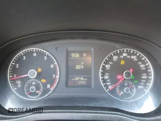 2015 Volkswagen Passat Limited Edition Edition с VIN 1VWAT7A33FC095039, выставлен на аукционе IAAI как лот 42567673 с пробегом 112 922 миль миль и . История ставок и продаж доступна на DreamBid. Изображение 7.