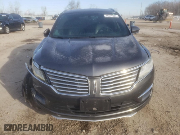 2017 Lincoln MKC Premiere z VIN 5LMCJ1D90HUL28606, wystawiony jako Copart lot #44211405 z przebiegiem 110 804 mil mil oraz Szkoda całkowita • Salvage title. Historia ofert i sprzedaży dostępna na DreamBid. Obrazek 5.