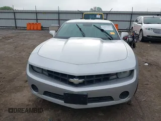 2011 Chevrolet Camaro 2LS z VIN 2G1FA1ED4B9130020, wystawiony jako IAAI lot #42097123 z przebiegiem 91 285 mil mil oraz . Historia ofert i sprzedaży dostępna na DreamBid. Obrazek 12.