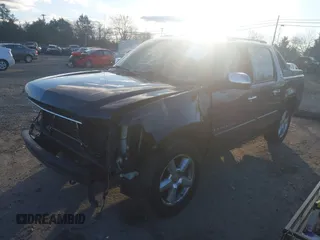 2008 Chevrolet Avalanche 2LT with VIN 3GNFK12348G161712, listed as a IAAI auction lot 41236767 with 257,624 mi miles and . Bid and sale history available at DreamBid. Image 2.