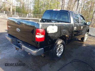 2004 Ford F-150 XLT with VIN 1FTPW14574KC88182, listed as a IAAI auction lot 41864915 with 189,626 mi miles. Bid and sale history available at carsss.com. Image 4.