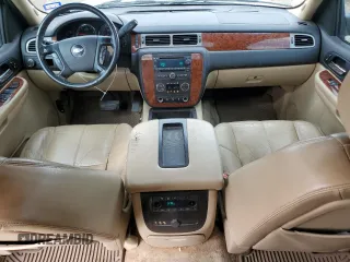 2008 Chevrolet Suburban Commercial with VIN 1GNFC16078R139197, listed as a Copart auction lot 79330764 with 291,325 mi miles and Salvage Title. Bid and sale history available at carsss.com. Image 8.