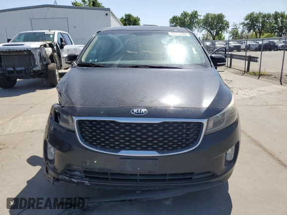 2016 Kia Sedona SX with VIN KNDMC5C11G6131388, listed as a Copart auction lot 52256365 with 157,567 mi miles and Clean Title. Bid and sale history available at carsss.com. Image 5.