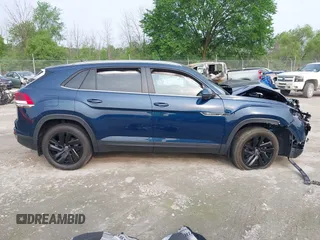 2022 Volkswagen Atlas SE z VIN 1V2KC2CA9NC216742, wystawiony jako IAAI lot #42406428 z przebiegiem 34 598 mil mil oraz . Historia ofert i sprzedaży dostępna na DreamBid. Obrazek 13.