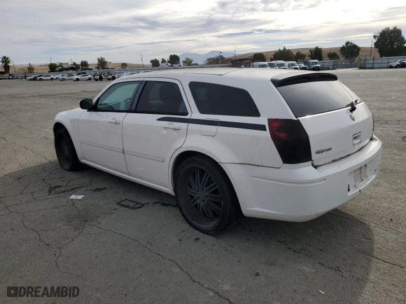 2007 Dodge Magnum with VIN 2D4FV47V97H754964, listed as a Copart auction lot 81430304 with 187,190 mi miles and Clean Title. Bid and sale history available at carsss.com. Image 2.