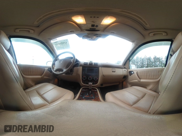 2002 Mercedes-Benz M 320/430/500 с VIN 4JGAB54E92A334912, выставлен на аукционе IAAI как лот 41825224 с пробегом 172 579 миль миль и . История ставок и продаж доступна на DreamBid. Изображение 18.