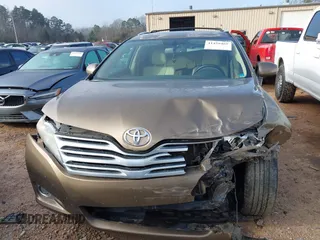 2010 Toyota Venza with VIN 4T3ZA3BB1AU022011, listed as a IAAI auction lot 41459465 with 111,258 mi miles. Bid and sale history available at carsss.com. Image 12.