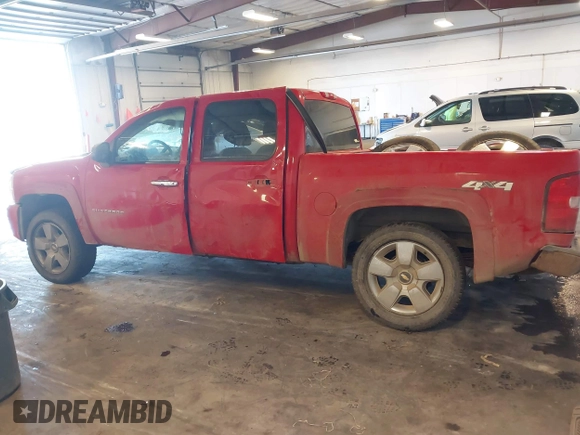 2011 Chevrolet Silverado 1500 with VIN 1GCPKTE37BF210785, listed as a IAAI auction lot 41632007 with 239,014 mi miles and . Bid and sale history available at DreamBid. Image 14.