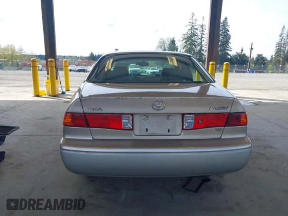 2001 Toyota Camry LE z VIN JT2BF28K110320365, wystawiony jako IAAI lot #41993343 z przebiegiem 211 458 mil mil oraz . Historia ofert i sprzedaży dostępna na DreamBid. Obrazek 16.