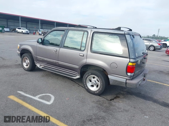 1995 Ford Explorer Eddie Bauer with VIN 1FMDU32X8SUA90054, listed as a IAAI auction lot 42858544 with 248,763 mi miles and . Bid and sale history available at DreamBid. Image 3.