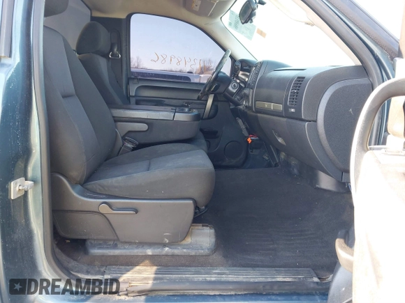 2012 Chevrolet Silverado 1500 LT with VIN 1GCNKSE02CZ306492, listed as a IAAI auction lot 41348986 with 129,750 mi miles. Bid and sale history available at carsss.com. Image 5.