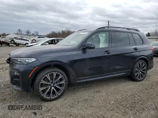 2021 BMW X7 M50i with VIN 5UXCX6C07M9F85315, listed as a Copart auction lot 42618465 with 17,742 mi miles and Salvage Title. Bid and sale history available at carsss.com. Image 1.