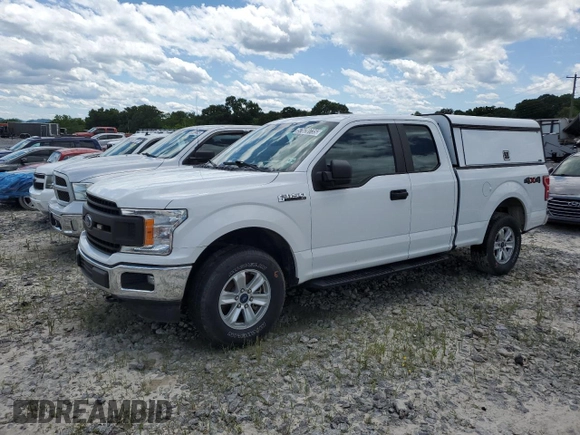 2018 Ford F-150 XL z VIN 1FTFX1E58JFE23648, wystawiony jako Copart lot #57620735 z przebiegiem 138 554 mil mil oraz Czysty tytuł • Clean title. Historia ofert i sprzedaży dostępna na DreamBid. Obrazek 1.