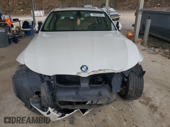 2011 BMW 3 Series 328i with VIN WBAPH7C5XBE676997, listed as a Copart auction lot 49093495 with Not provided miles and Clean title. Bid and sale history available at DreamBid. Image 5.