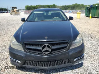 2013 Mercedes-Benz C 250 with VIN WDDGJ4HB2DG059854, listed as a Copart auction lot 61996345 with 109,119 mi miles and Clean title. Bid and sale history available at DreamBid. Image 5.