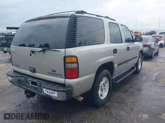 2004 Chevrolet Tahoe LT z VIN 1GNEC13Z74R233346, wystawiony jako IAAI lot #42095020 z przebiegiem 123 257 mil mil oraz . Historia ofert i sprzedaży dostępna na DreamBid. Obrazek 4.
