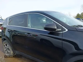 2020 Kia Sportage LX z VIN KNDPM3AC2L7751562, wystawiony jako IAAI lot #41611826 z przebiegiem 100 756 mil mil oraz . Historia ofert i sprzedaży dostępna na DreamBid. Obrazek 13.