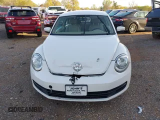 2013 Volkswagen Beetle Fender Edition с VIN 3VWJP7AT2DM614534, выставлен на аукционе IAAI как лот 41919625 с пробегом 86 362 миль миль и . История ставок и продаж доступна на DreamBid. Изображение 12.