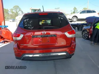 2016 Nissan Pathfinder SV with VIN 5N1AR2MN6GC621713, listed as a IAAI auction lot 41275408 with 136,017 mi miles. Bid and sale history available at carsss.com. Image 17.