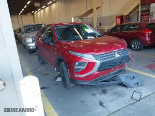 2022 Mitsubishi Eclipse Cross LE with VIN JA4ATVAA6NZ013879, listed as a IAAI auction lot 41450278 with 33,830 mi miles. Bid and sale history available at carsss.com. Image 1.