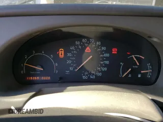 2001 Saab 9-3 z VIN YS3DD55H812039435, wystawiony jako Copart lot #80492954 z przebiegiem 115 369 mil mil oraz Czysty tytuł • Clean title. Historia ofert i sprzedaży dostępna na DreamBid. Obrazek 9.