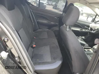 2023 Nissan Versa SV z VIN 3N1CN8EV1PL863536, wystawiony jako Copart lot #55695415 z przebiegiem 20 197 mil mil oraz Szkoda całkowita • Salvage title. Historia ofert i sprzedaży dostępna na DreamBid. Obrazek 10.