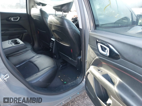 2022 Jeep Compass Trailhawk with VIN 3C4NJDDB6NT170282, listed as a IAAI auction lot 41934651 with 30,781 mi miles and . Bid and sale history available at DreamBid. Image 8.