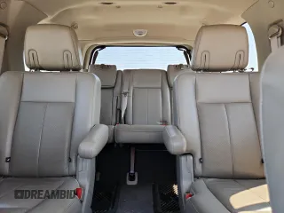 2008 Ford Expedition Limited z VIN 1FMFU205X8LA51775, wystawiony jako Copart lot #60281545 z przebiegiem 157 354 mil mil oraz Szkoda całkowita • Salvage title. Historia ofert i sprzedaży dostępna na DreamBid. Obrazek 10.