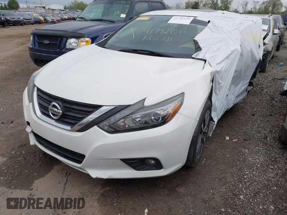 2016 Nissan Altima SR with VIN 1N4AL3AP8GC169495, listed as a IAAI auction lot 41792151 with 131,918 mi miles and . Bid and sale history available at carsss.com. Image 2.
