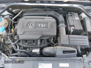 2015 Volkswagen Jetta SE with VIN 3VWD17AJ7FM235397, listed as a IAAI auction lot 40158694 with 205,163 mi miles and . Bid and sale history available at DreamBid. Image 10.