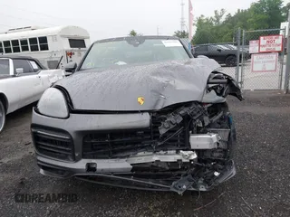 2022 Porsche Cayenne GTS с VIN WP1BG2AY6NDA55863, выставлен на аукционе IAAI как лот 42053500 с пробегом 39 663 миль миль и . История ставок и продаж доступна на DreamBid. Изображение 12.