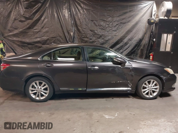 2010 Lexus ES 330 with VIN JTHBK1EG2A2412570, listed as a IAAI auction lot 41433767 with 116,094 mi miles and . Bid and sale history available at DreamBid. Image 13.