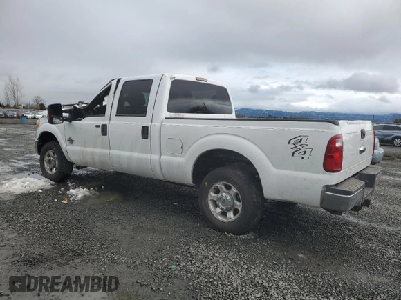 2015 Ford Super Duty F-250 SRW Lariat with VIN 1FT7W2BT5FEC36574, listed as a Copart auction lot 43209995 with 194,884 mi miles and Salvage Title. Bid and sale history available at carsss.com. Image 2.