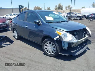 2017 Nissan Versa SV z VIN 3N1CN7AP4HL897537, wystawiony jako IAAI lot #42537648 z przebiegiem Nie podano mil oraz . Historia ofert i sprzedaży dostępna na DreamBid. Obrazek 1.