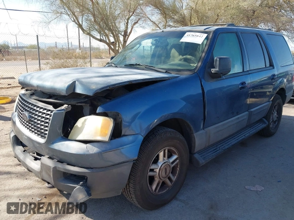 2004 Ford Expedition XLT with VIN 1FMPU16W24LB15591, listed as a IAAI auction lot 41765842 with 188,200 mi miles. Bid and sale history available at carsss.com. Image 6.