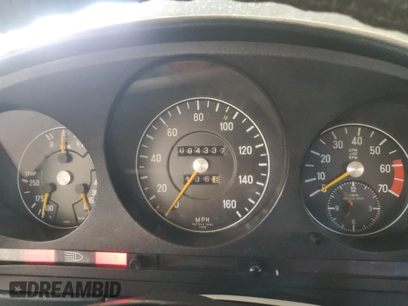 1974 Mercedes-Benz SL с VIN 10704412015324, выставлен на аукционе Copart как лот 57790755 с пробегом 94 337 миль миль и Списание • Salvage title. История ставок и продаж доступна на DreamBid. Изображение 9.