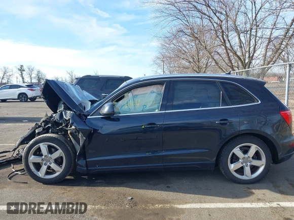 2012 Audi Q5 2.0T Premium Plus with VIN WA1LFAFP3CA018975, listed as a IAAI auction lot 41645580 with 1 mi miles. Bid and sale history available at carsss.com. Image 14.