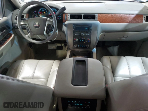 2007 GMC Yukon XL SLT with VIN 1GKFK16327J247671, listed as a Copart auction lot 48088245 with 201,157 mi miles and Salvage Title. Bid and sale history available at carsss.com. Image 8.