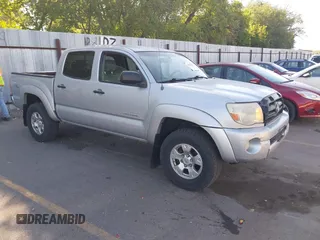 2006 Toyota Tacoma with VIN 5TELU42N46Z154110, listed as a IAAI auction lot 42839258 with 329,008 mi miles and . Bid and sale history available at DreamBid. Image 11.
