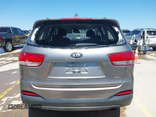 2018 Kia Sorento L z VIN 5XYPG4A32JG377807, wystawiony jako IAAI lot #41963441 z przebiegiem 121 339 mil mil oraz . Historia ofert i sprzedaży dostępna na DreamBid. Obrazek 16.