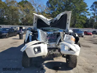 2015 GMC Sierra 1500 Denali with VIN 3GTU2WEC4FG214592, listed as a Copart auction lot 88692675 with 111,564 mi miles and Clean Title. Bid and sale history available at carsss.com. Image 5.