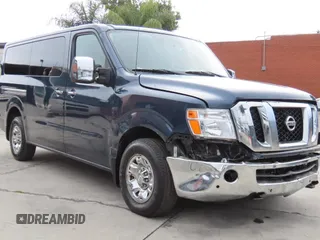 2018 Nissan NV 3500 HD SL z VIN 5BZAF0AA5JN852908, wystawiony jako Copart lot #59006045 z przebiegiem 82 122 mil mil oraz Szkoda całkowita • Salvage title. Historia ofert i sprzedaży dostępna na DreamBid. Obrazek 1.