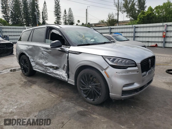 2023 Lincoln Aviator Reserve z VIN 5LM5J7WCXPGL20322, wystawiony jako Copart lot #58003605 z przebiegiem 14 563 mil mil oraz Szkoda całkowita • Salvage title. Historia ofert i sprzedaży dostępna na DreamBid. Obrazek 4.
