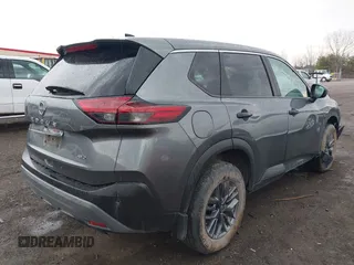 2023 Nissan Rogue S z VIN 5N1BT3AB5PC802677, wystawiony jako IAAI lot #41897255 z przebiegiem 62 794 mil mil oraz . Historia ofert i sprzedaży dostępna na DreamBid. Obrazek 4.