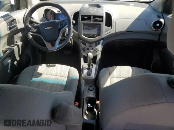2016 Chevrolet Sonic LT z VIN 1G1JC5SH6G4126869, wystawiony jako Copart lot #49103155 z przebiegiem 199 131 mil mil oraz Szkoda całkowita • Salvage title. Historia ofert i sprzedaży dostępna na DreamBid. Obrazek 8.